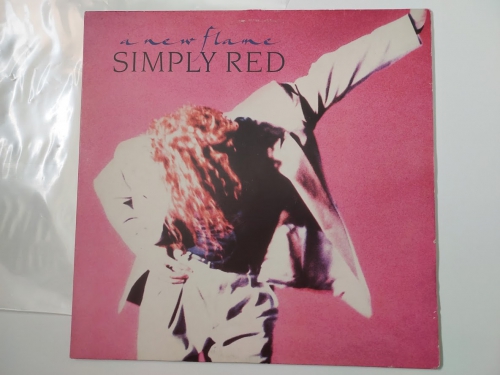 Simply Red-A New Flame